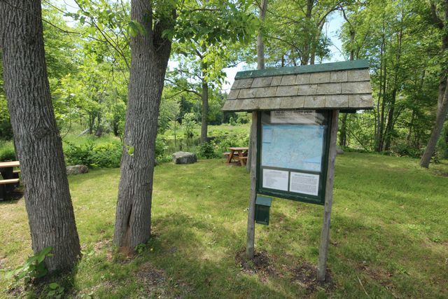 Logbridge Landing Display Board